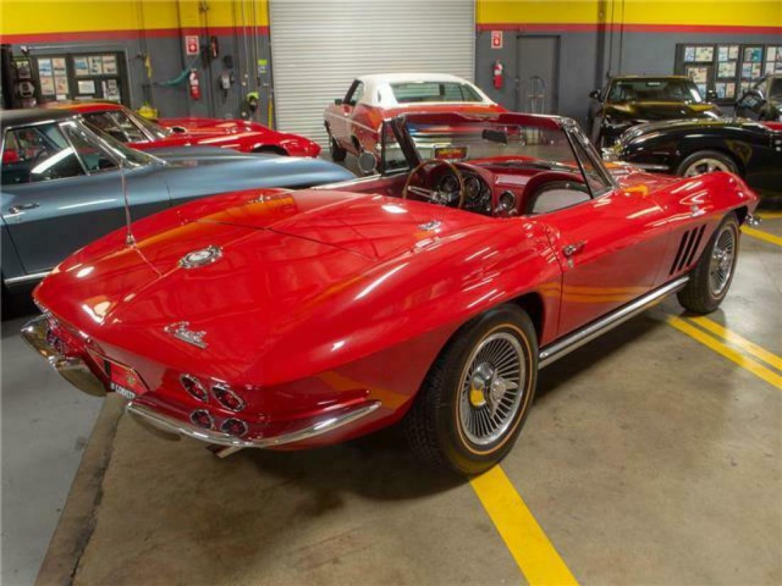 1965 Chevrolet Corvette Convertible - photo 8