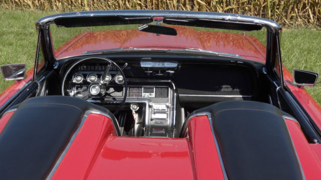 1965 Ford Thunderbird - photo 10