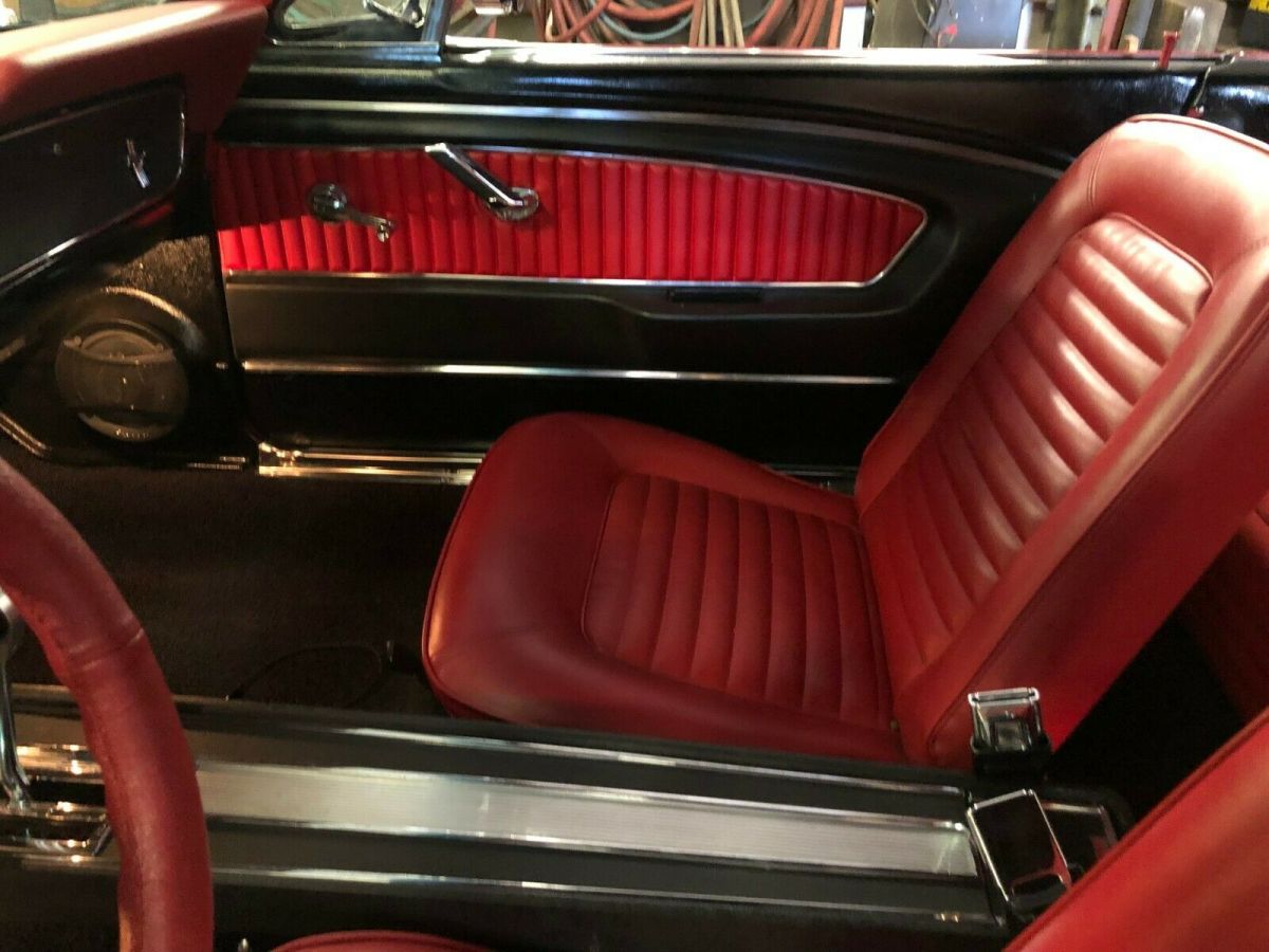 1965 Ford Mustang - photo 3