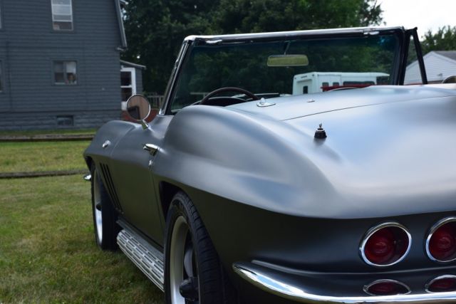 1965 Chevrolet Corvette Convertible - photo 7