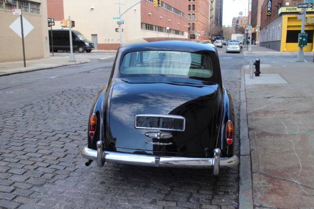 1965 Rolls-Royce Phantom -- - photo 13