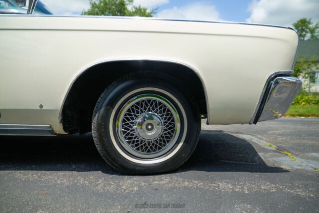 1965 Chrysler Imperial Sedan - photo 12