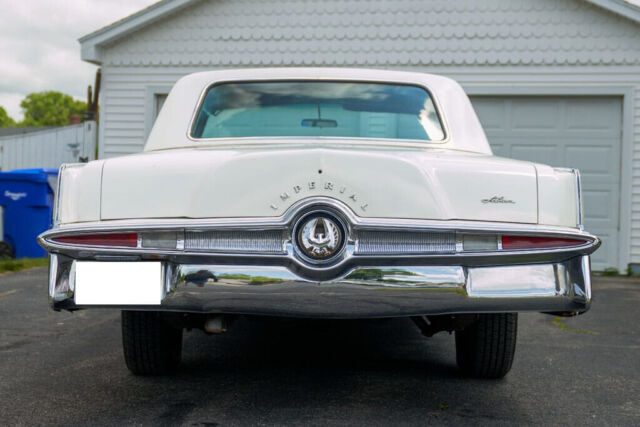 1965 Chrysler Imperial Sedan - photo 8