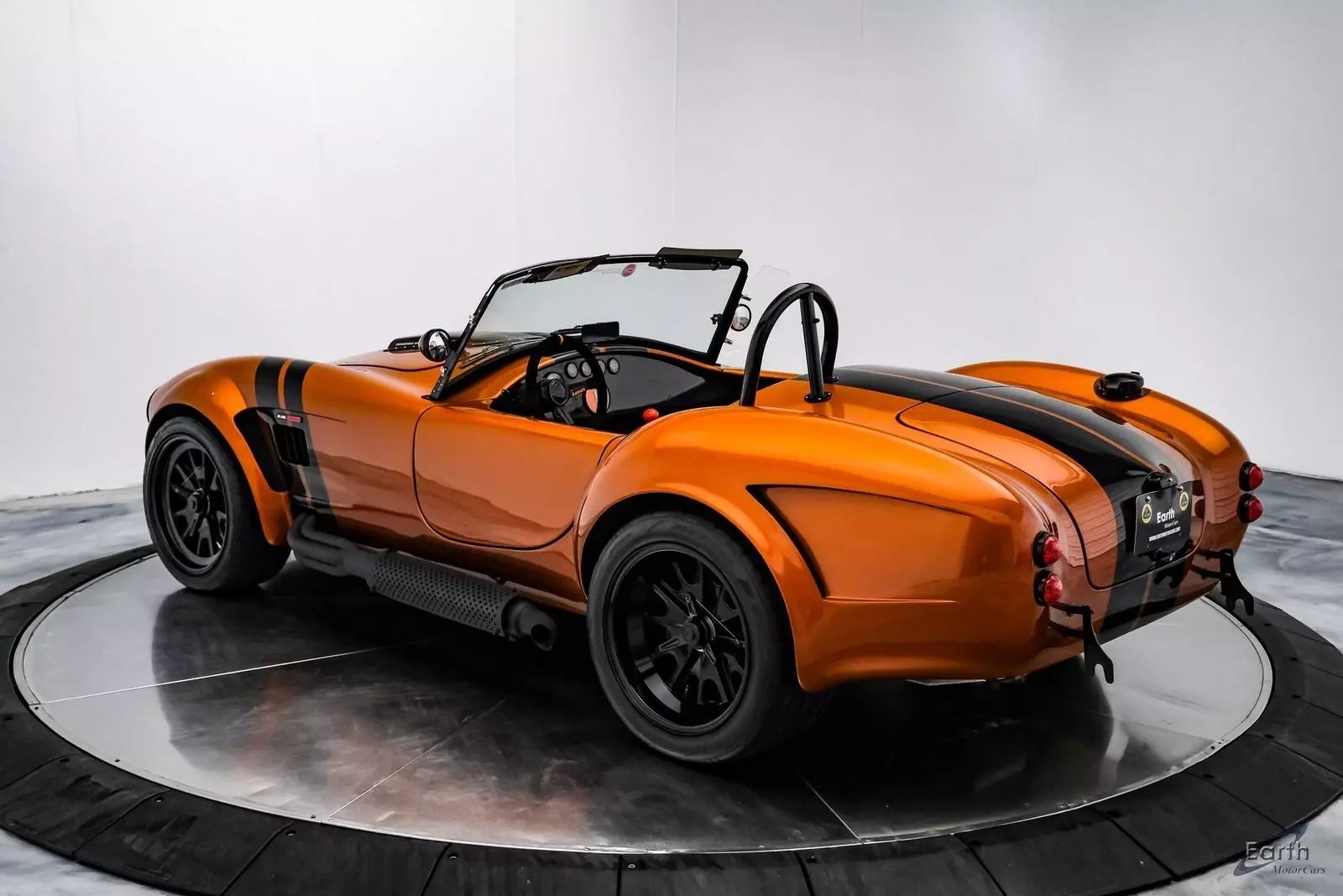 1965 Shelby Backdraft Cobra Coyote RT4 Black Edition - photo 10