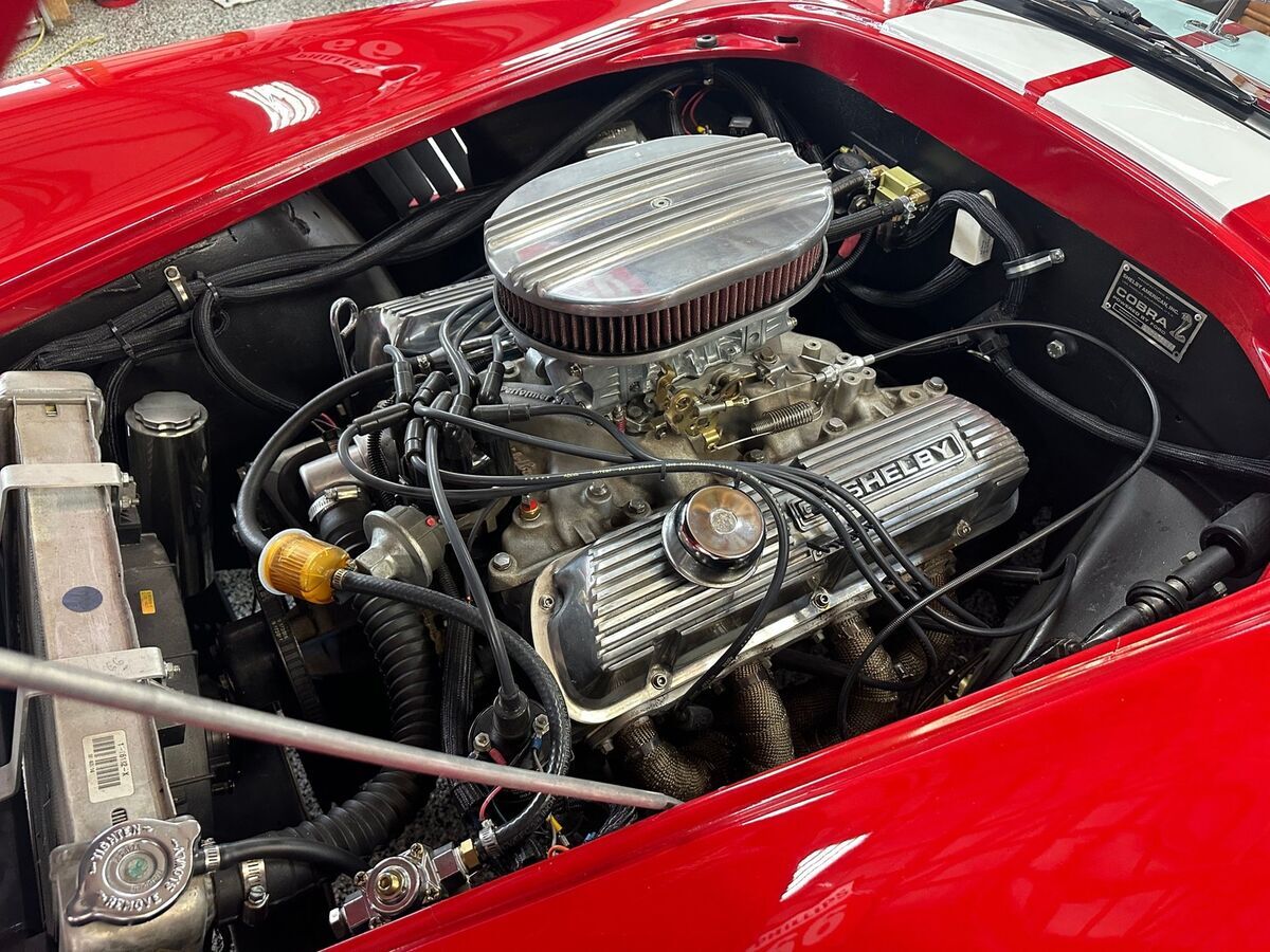 1965 Shelby Cobra 351 V8 4spd Replica Red/White - photo 9