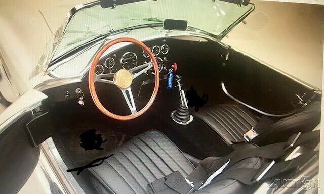 1965 Shelby Cobra 427 Original 50th Anniversary Edition 99 Miles - photo 3