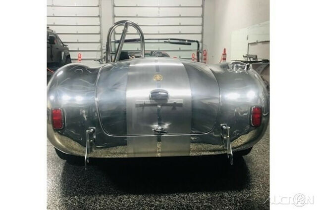 1965 Shelby Cobra 427 Original 50th Anniversary Edition 99 Miles - photo 7