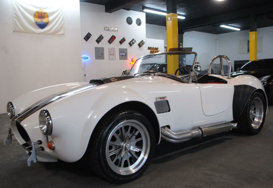 1965 Shelby Cobra Replica Roadster - photo 10