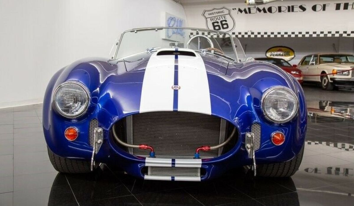 1965 Shelby Cobra 427 S/C MKIII by Superformance - photo 5