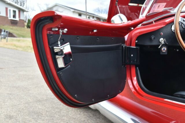 1965 Shelby Cobra - photo 12