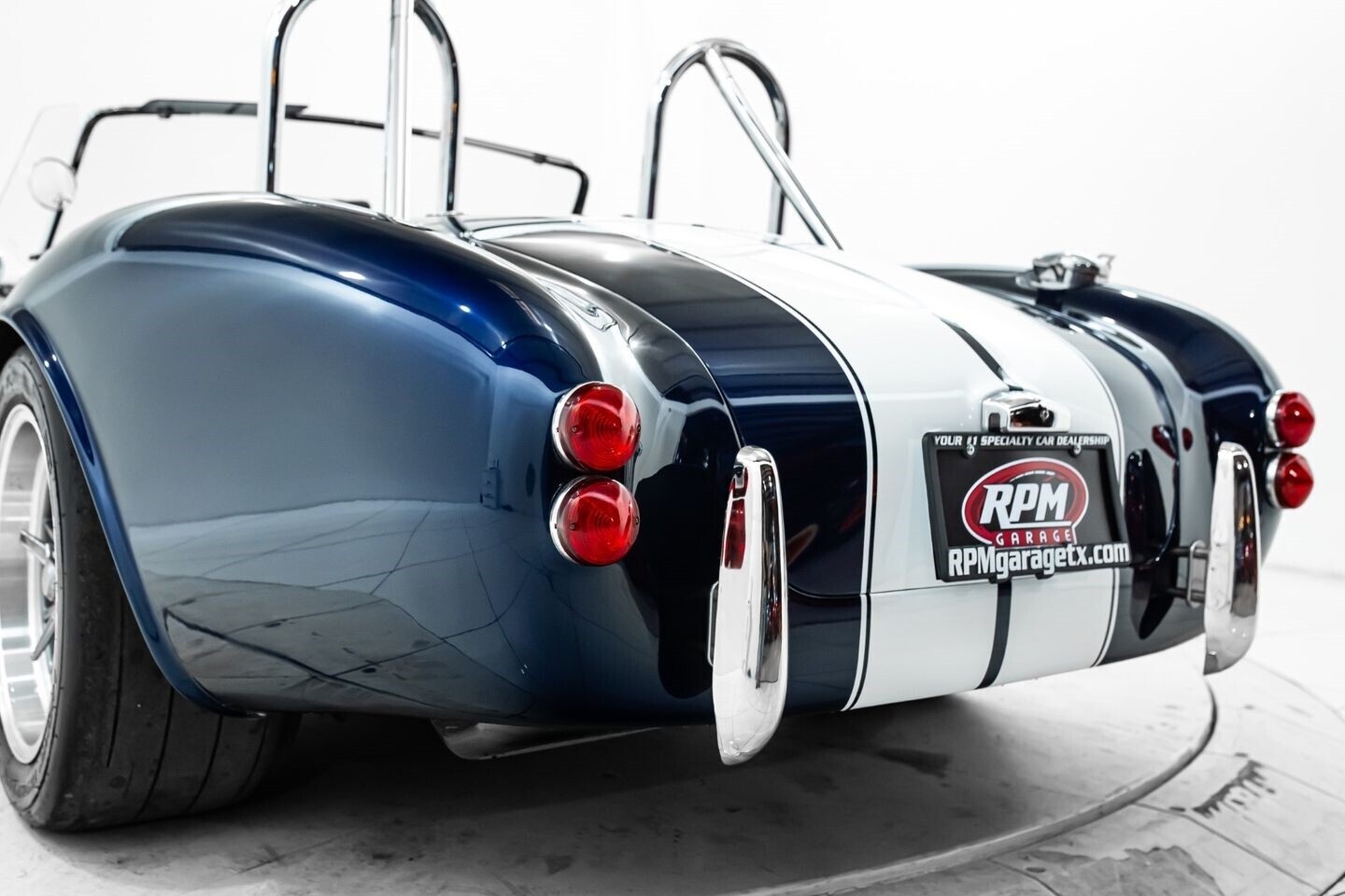 1965 Shelby Cobra 5.0 Coyote Swapped Built by Factory Five - photo 11
