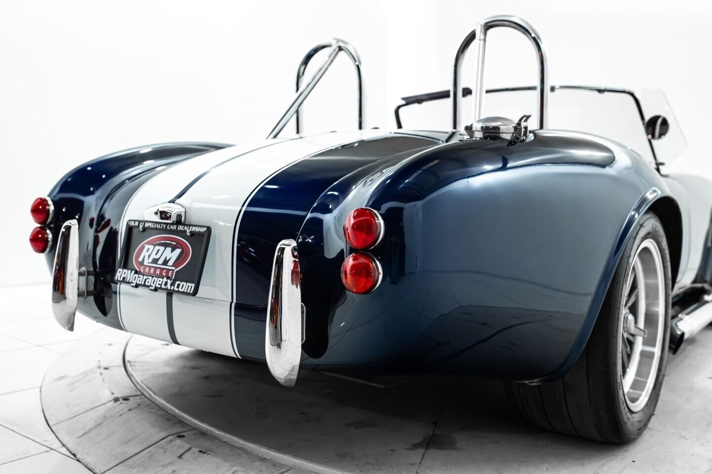 1965 Shelby Cobra 5.0 Coyote Swapped Built by Factory Five - photo 12
