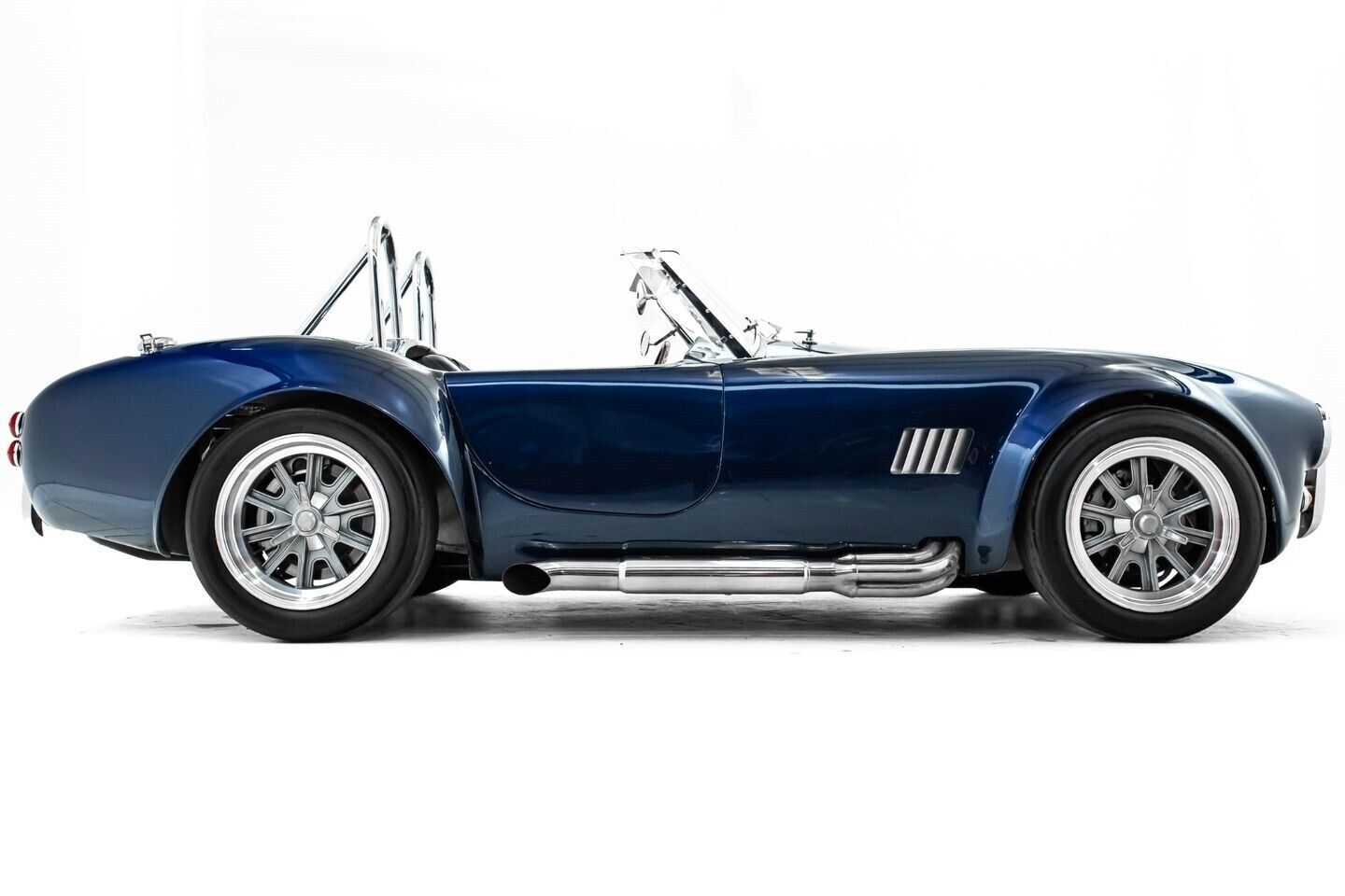 1965 Shelby Cobra 5.0 Coyote Swapped Built by Factory Five - photo 5