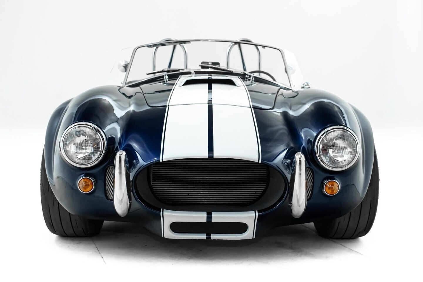 1965 Shelby Cobra 5.0 Coyote Swapped Built by Factory Five - photo 7