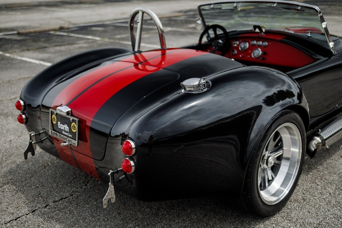 1965 Shelby Cobra Backdraft Iconic 427 RT4 Custom - photo 11