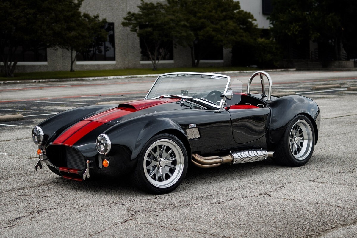 1965 Shelby Cobra Backdraft Iconic 427 RT4 Custom - photo 2