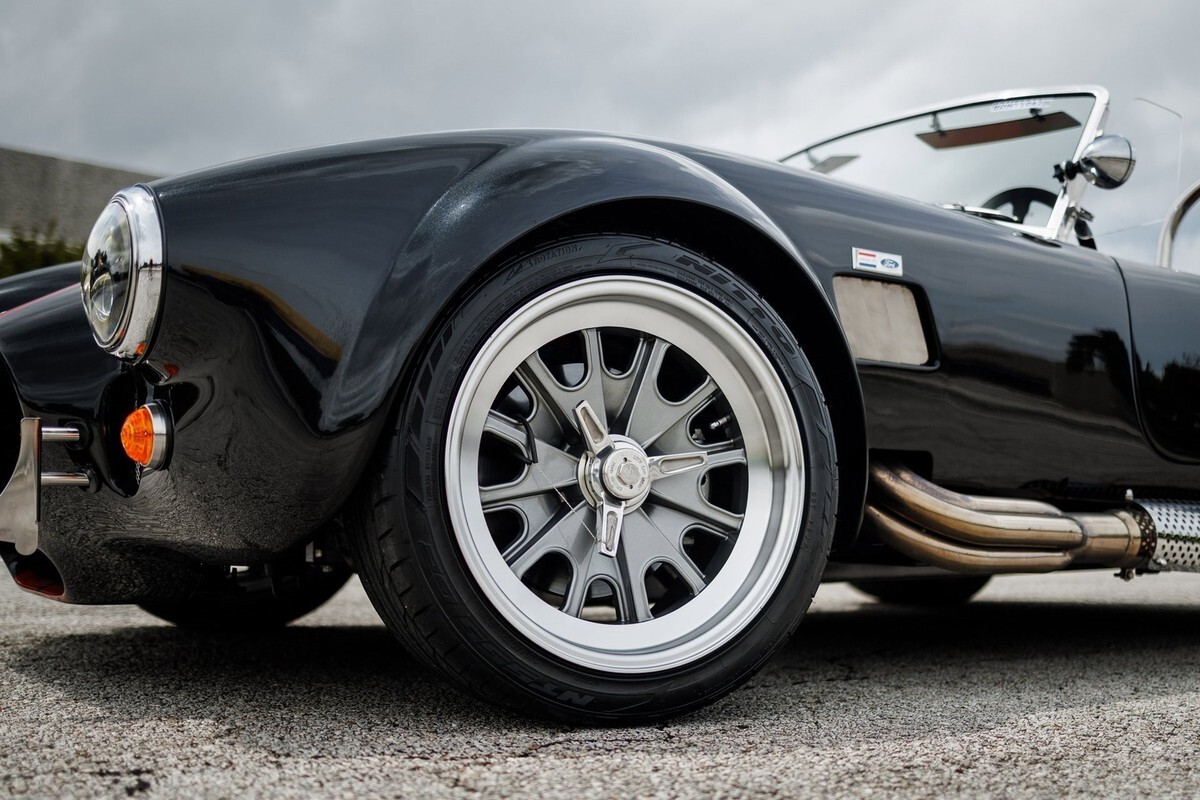 1965 Shelby Cobra Backdraft Iconic 427 RT4 Custom - photo 6