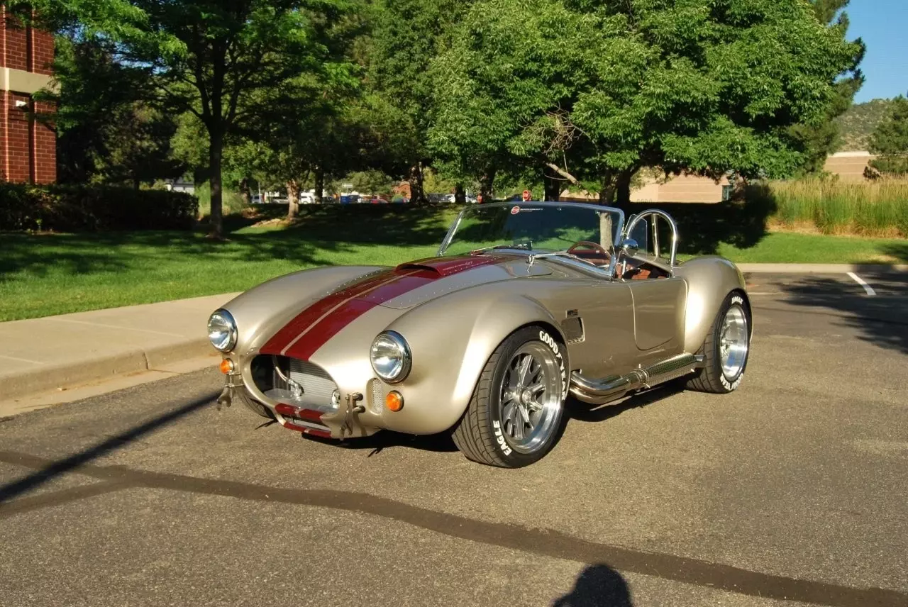 1965 Shelby Cobra Backdraft Racing RT4 - Stunning Color Combo! - photo 5