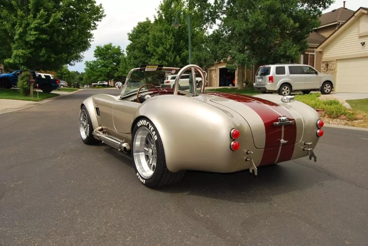 1965 Shelby Cobra Backdraft Racing RT4 - Stunning Color Combo! - photo 7