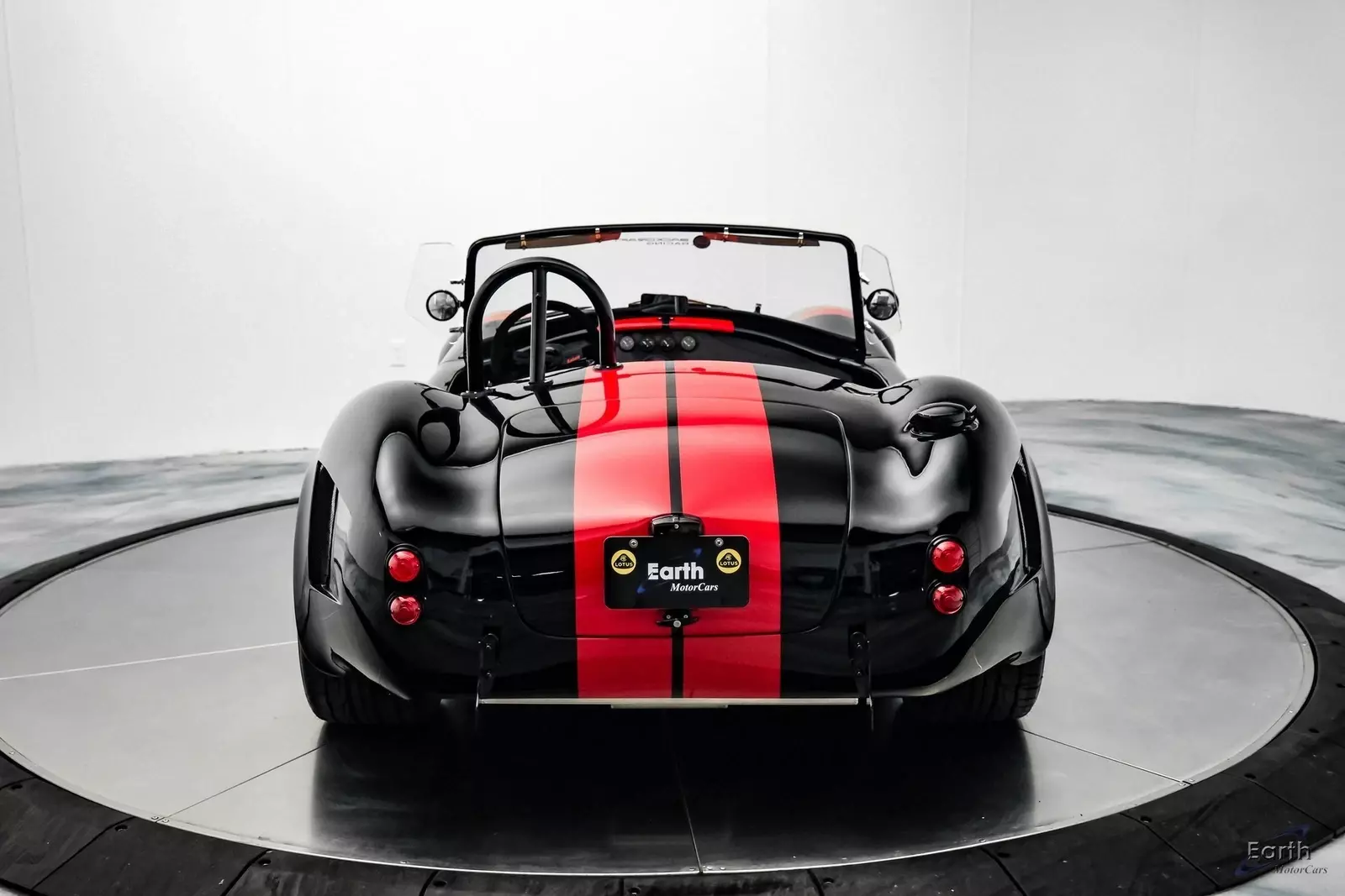 1965 Shelby Cobra Backdraft RT4 Black Edition - Coyote 5.0 - photo 10