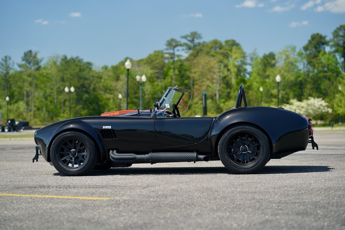 1965 Shelby Cobra Replica RT4B - photo 13