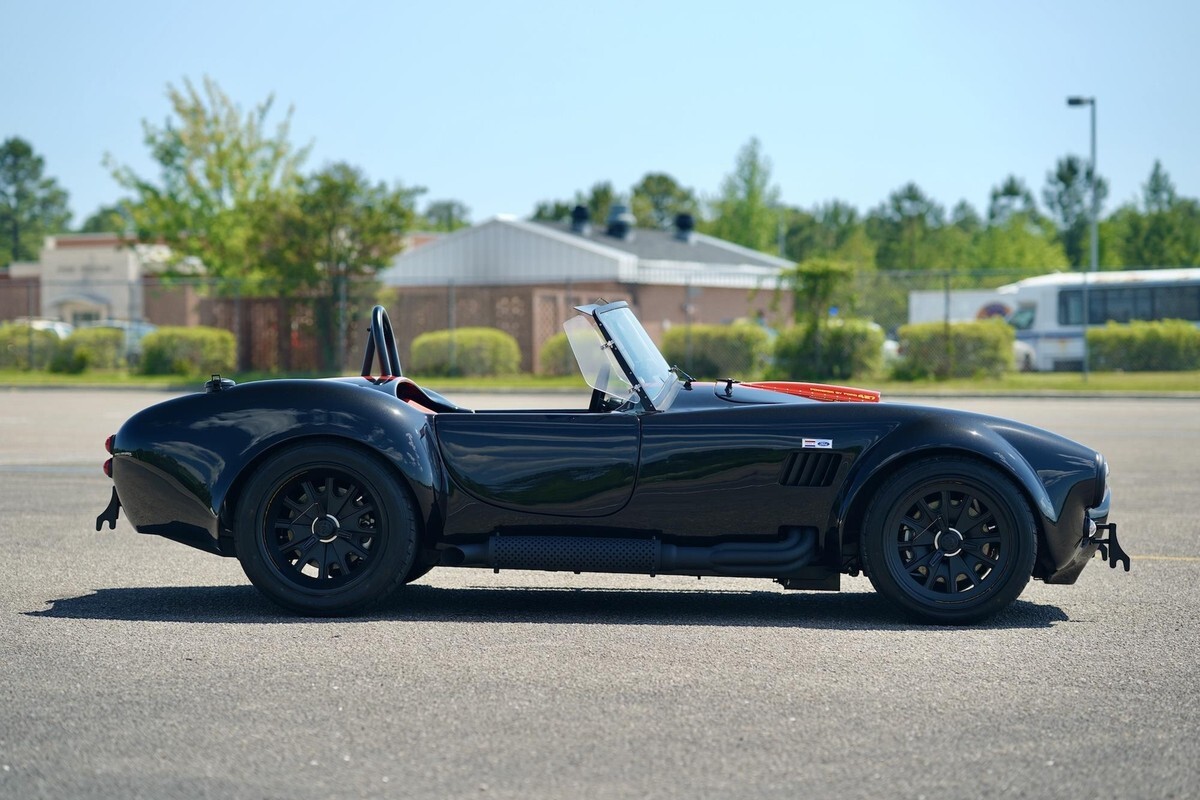 1965 Shelby Cobra Replica RT4B - photo 2