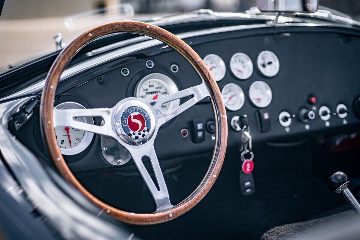 1965 Shelby Cobra Replica - photo 9