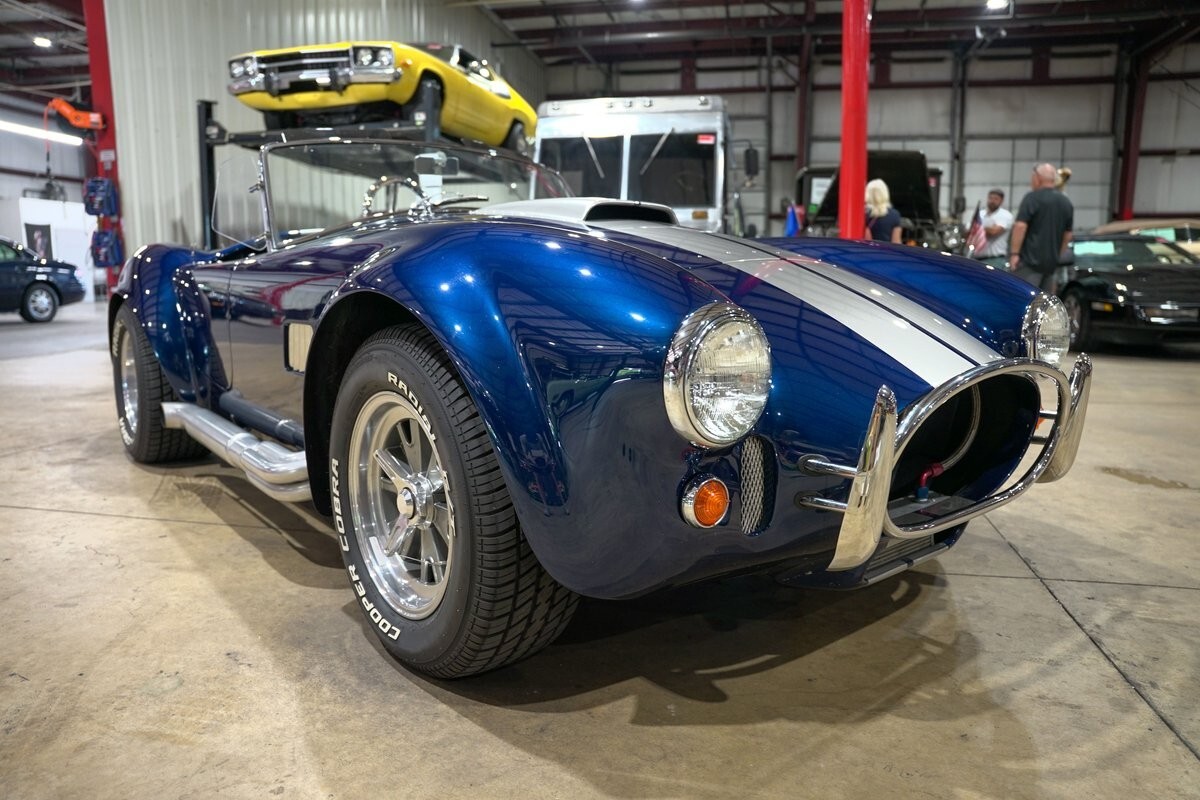 1965 Shelby Cobra Replica Superformance - photo 12