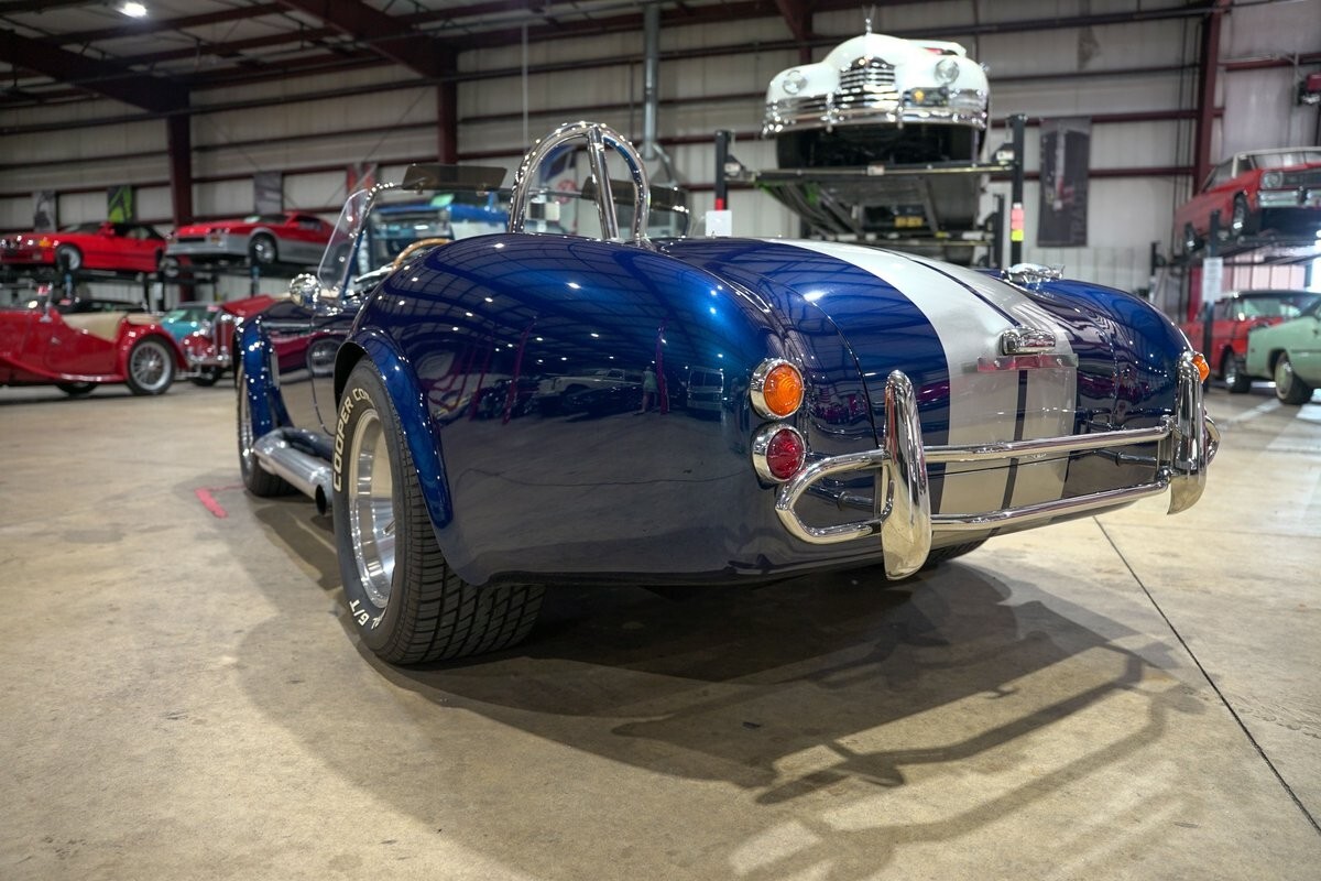 1965 Shelby Cobra Replica Superformance - photo 6