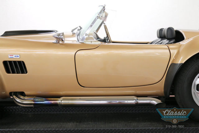 1965 Shelby Cobra Roadster - photo 9