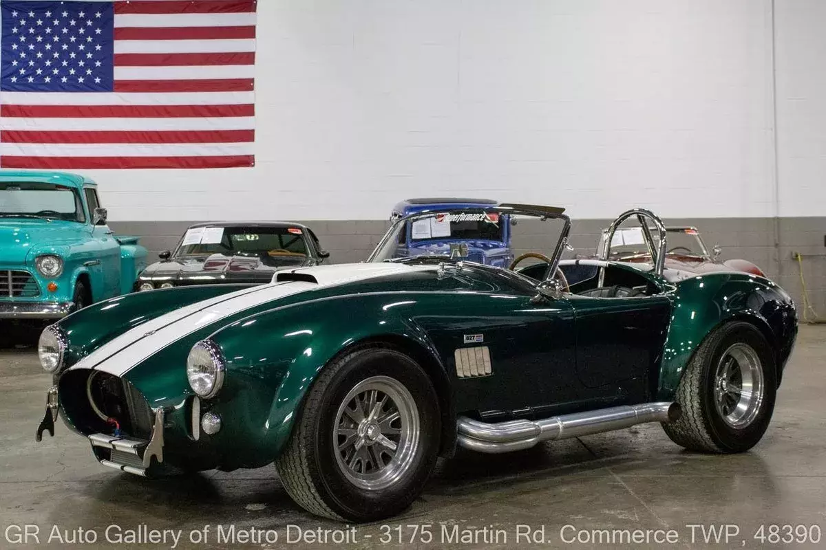 1965 Shelby Cobra Superformance 7140 Miles Malachi Green 460ci V8 Tremec 5-Spee 1965 Shelby Cobra Superformance