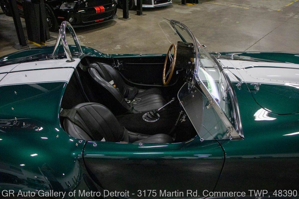 1965 Shelby Cobra Superformance - photo 12