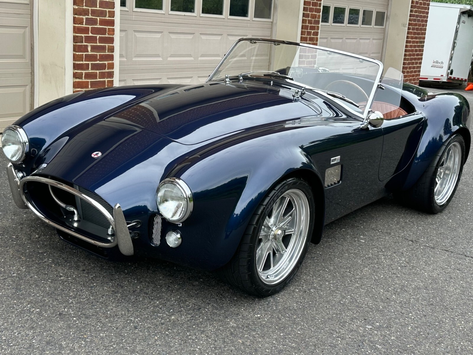 1965 Shelby Cobra Superformance Roadster - photo 2