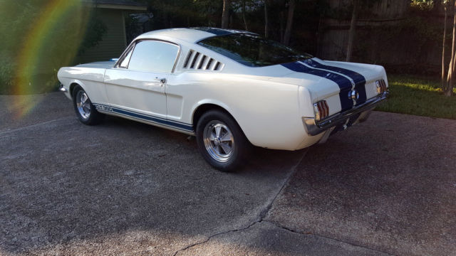 1965 Shelby GT350 - photo 2