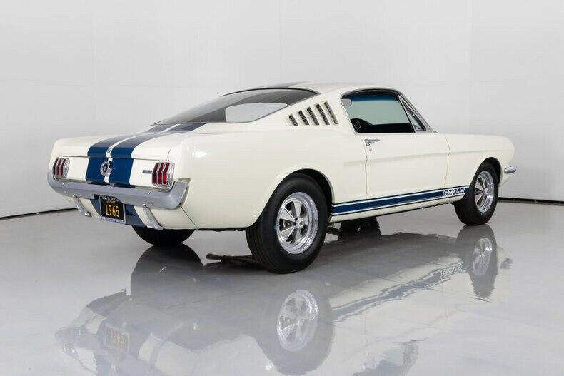 1965 Shelby GT350 - photo 10