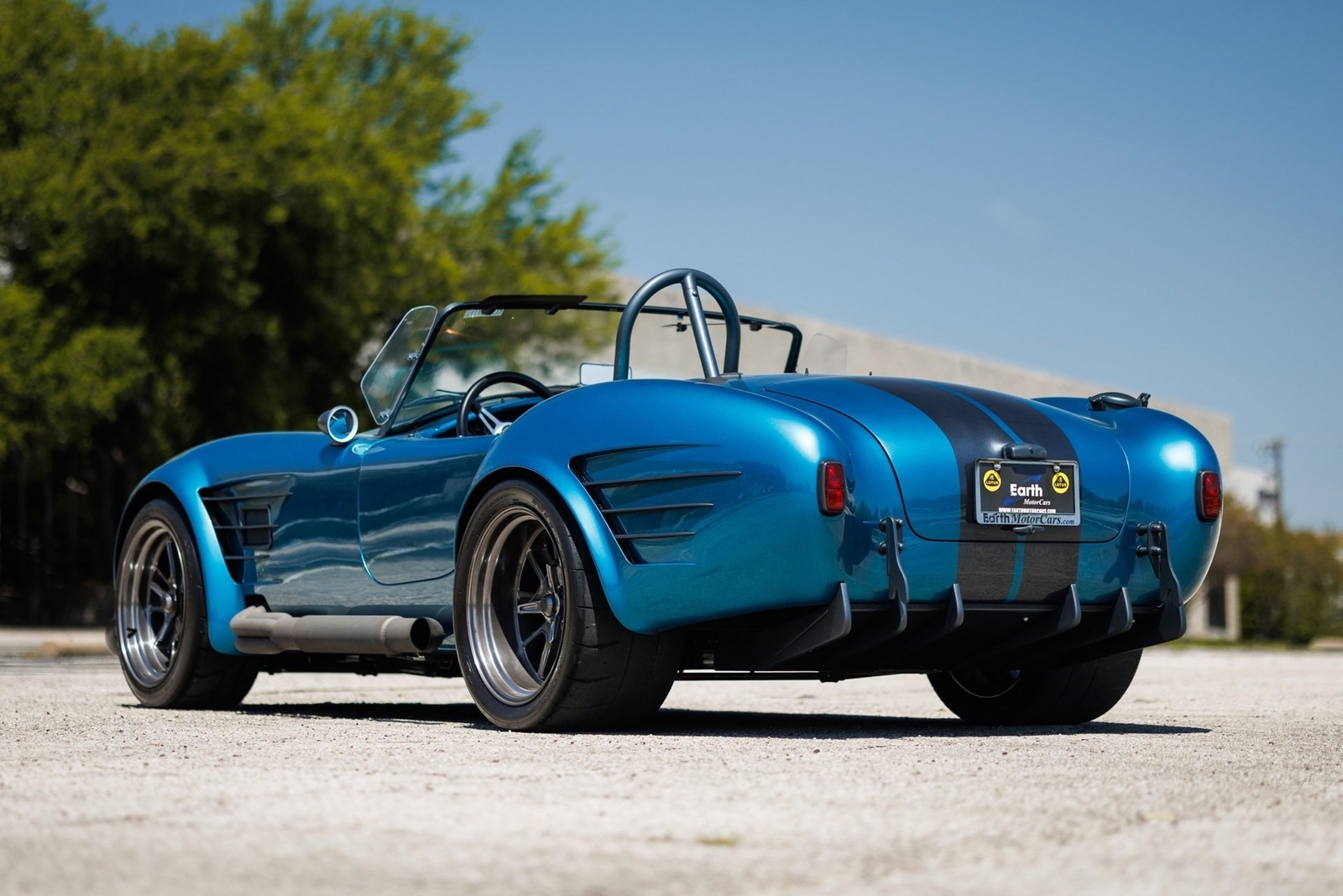 1965 Shelby Superformance Cobra MKIII-R - MASSIVE MSRP - photo 8