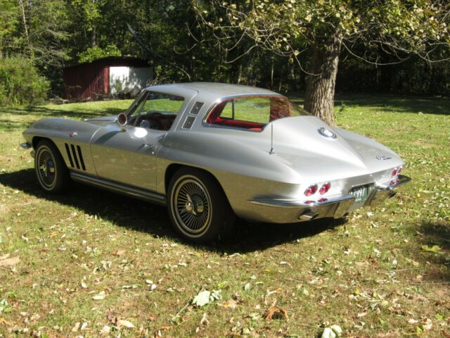 1965 Chevrolet Corvette - photo 4