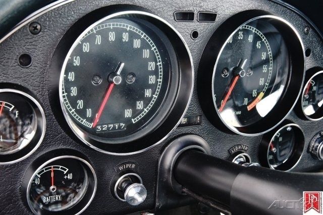 1965 Chevrolet Corvette Coupe - photo 10