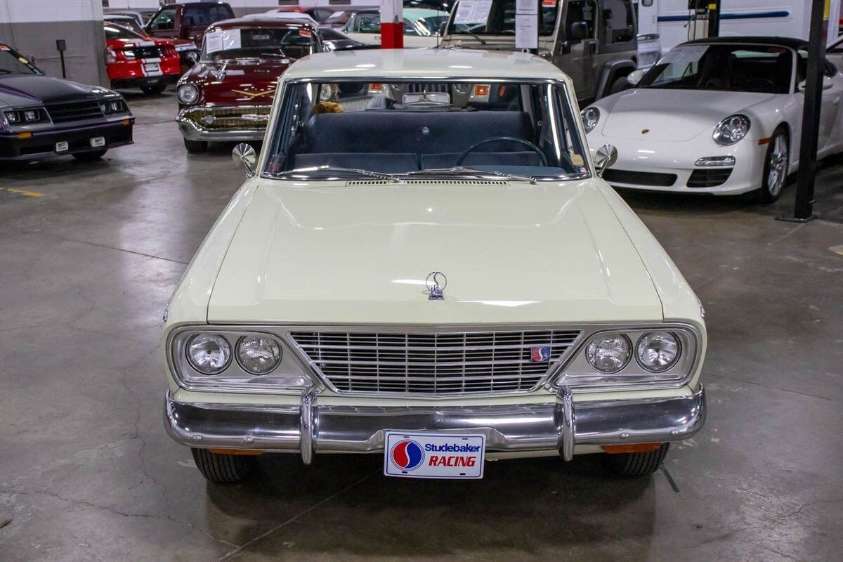 1965 Studebaker Cruiser - photo 9