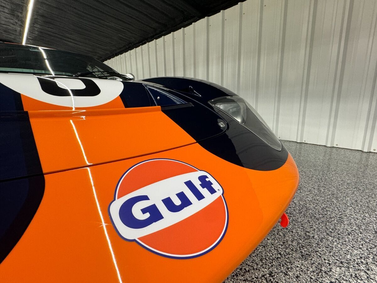 1965 Ford GT40 - photo 13