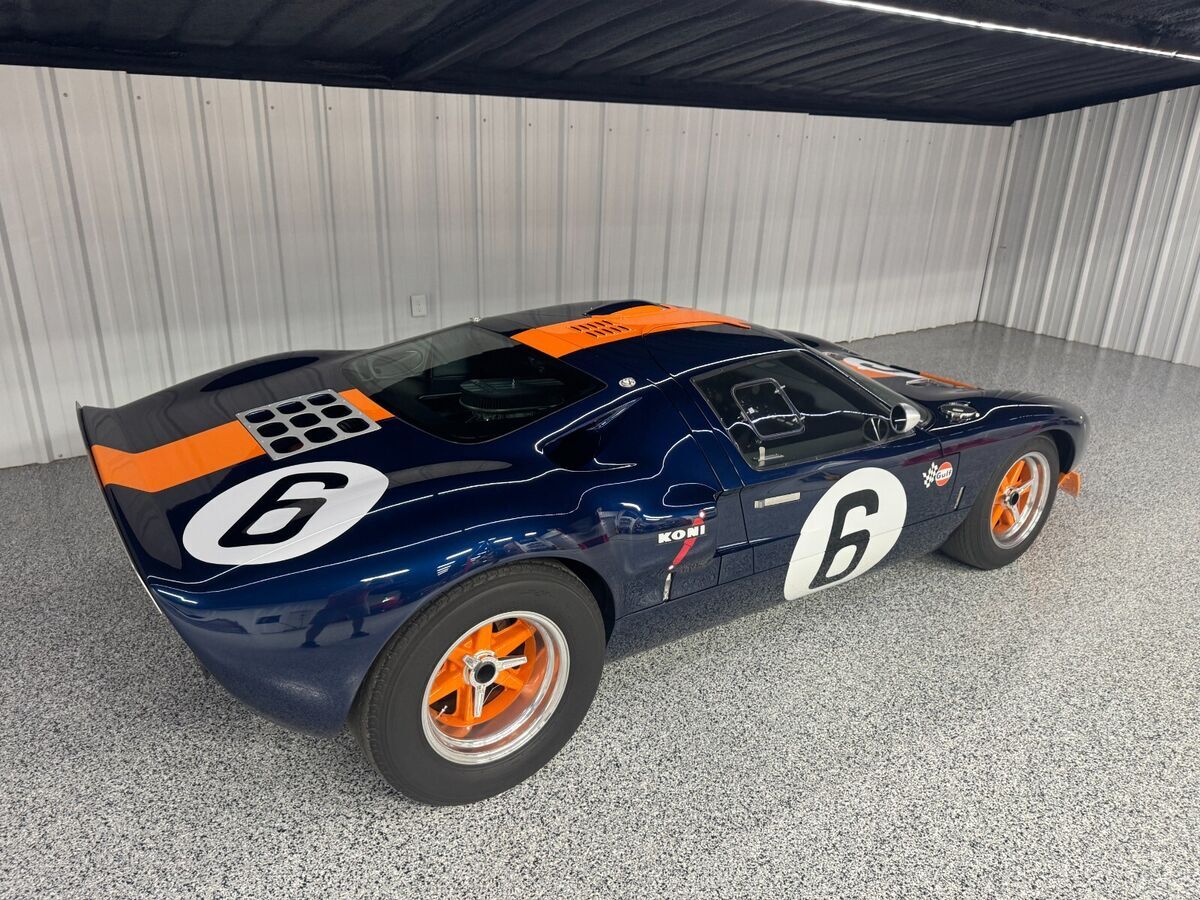 1965 Ford GT40 - photo 9