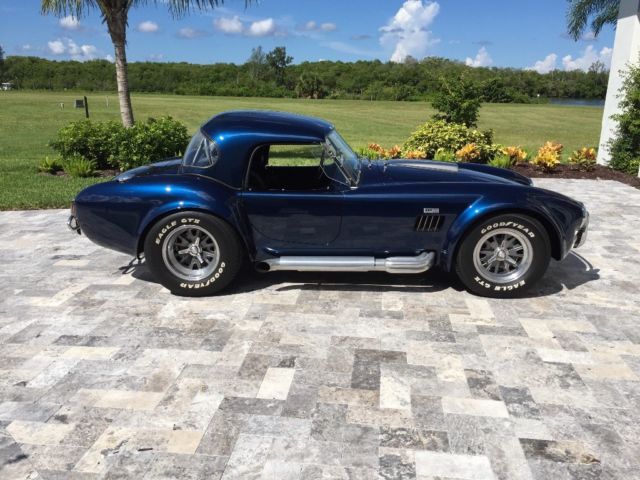 1965 Superformance MKIII Shelby Cobra HARDTOP - Indigo Blue & Titanium Stripes 1965 Shelby Cobra Superformance MKIII