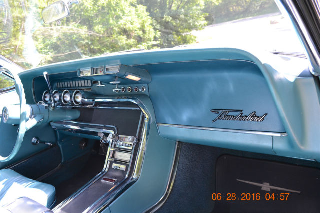 1965 Ford Thunderbird SPORT COUPE - photo 2