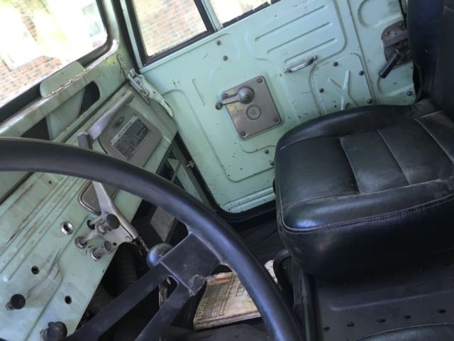 1965 Toyota Land Cruiser FJ40 - photo 12