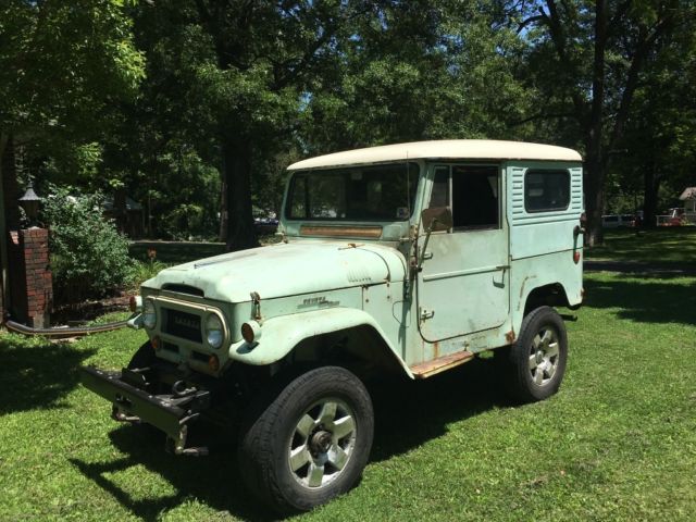 1965 Toyota Land Cruiser FJ40 - photo 2