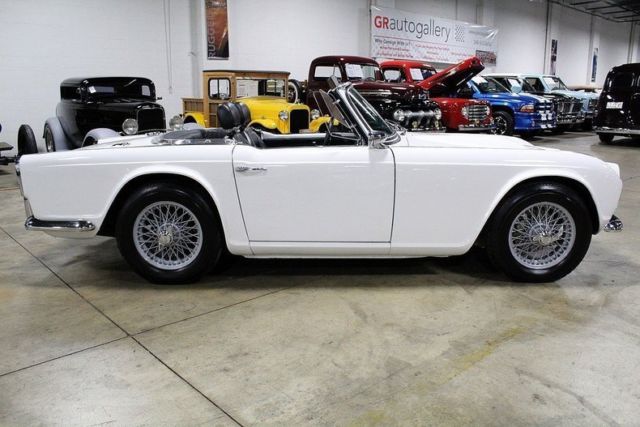 1965 Triumph TR4 -- - photo 6