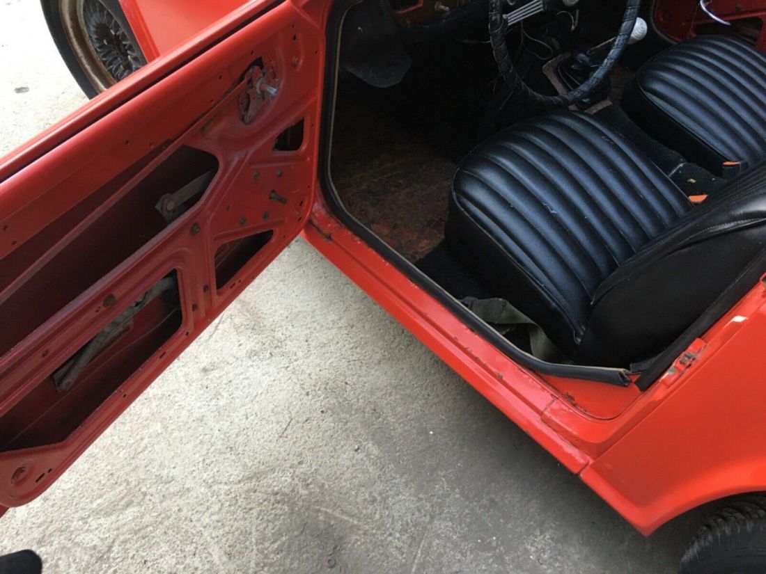1965 Triumph TR4 - photo 11