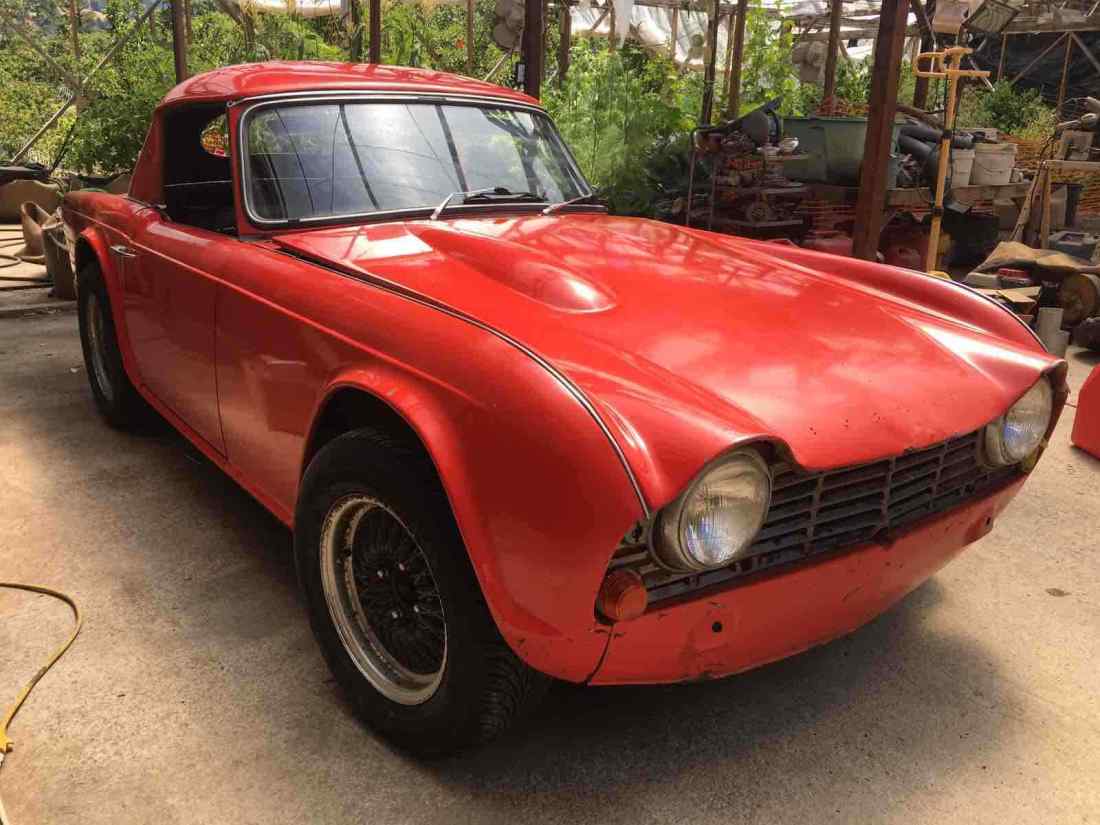 1965 Triumph TR4 - photo 2