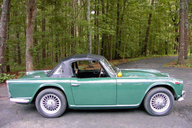 1965 Triumph TR4A BEAUTIFUL NO RUST ORIGINAL PAINT SURVIVOR Came From ONE OWNER 1965 Triumph TR4A