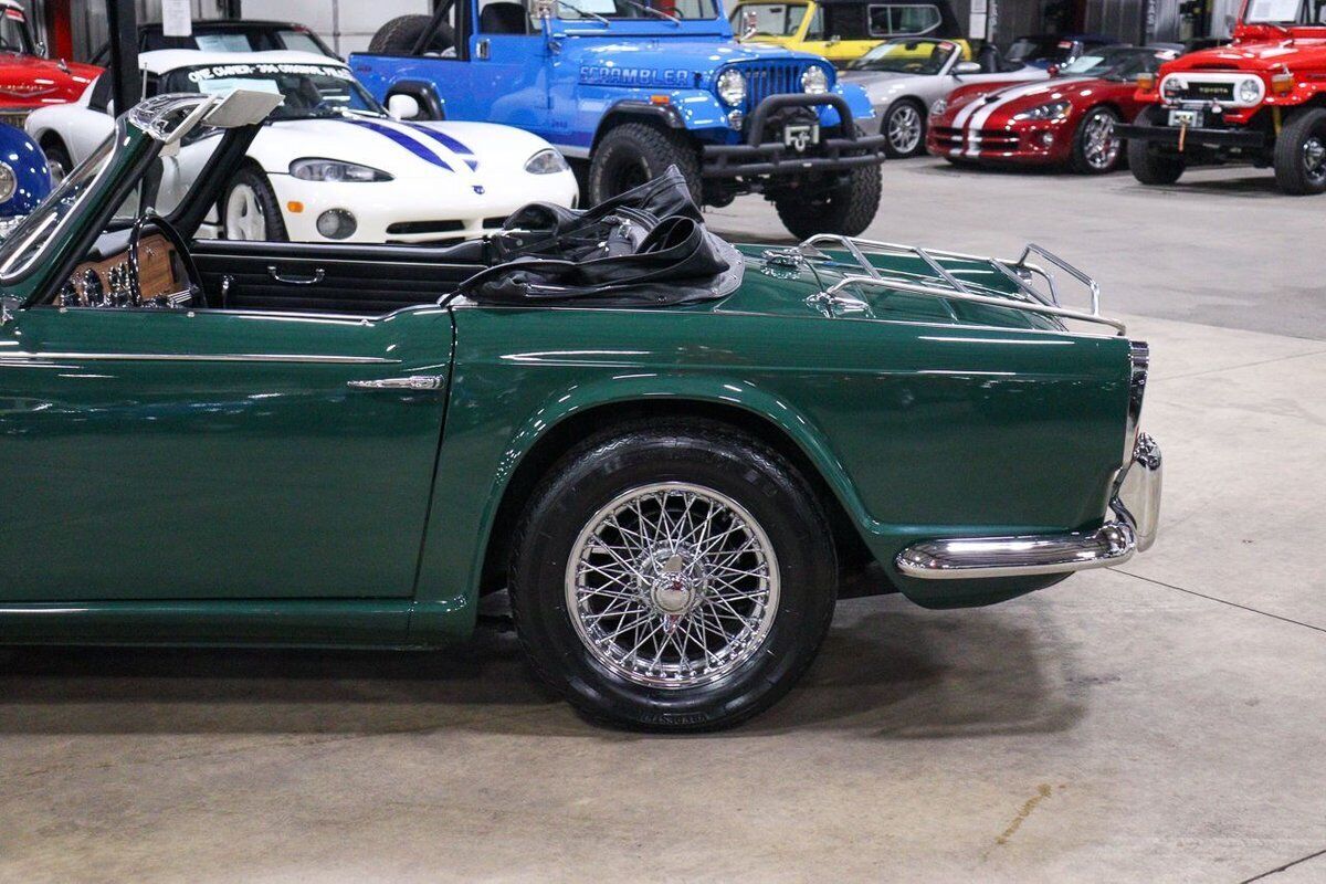 1965 Triumph TR4A Convertible - photo 4